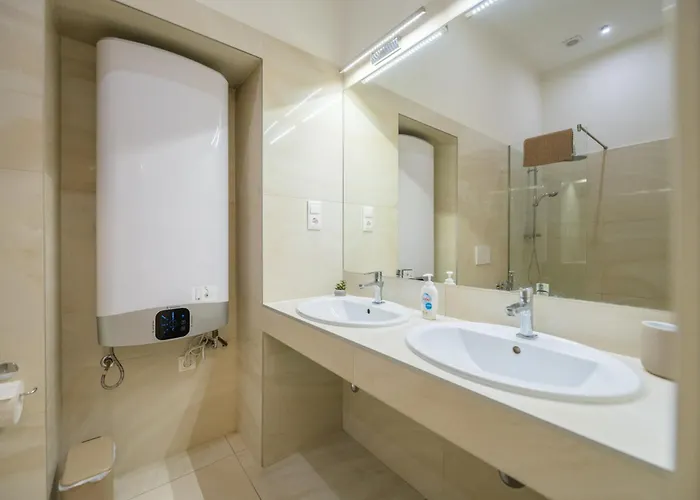 Appartamento Spacious 3 Bedroom, 3 Ensuite Bathroom Elegant Near The Opera House *